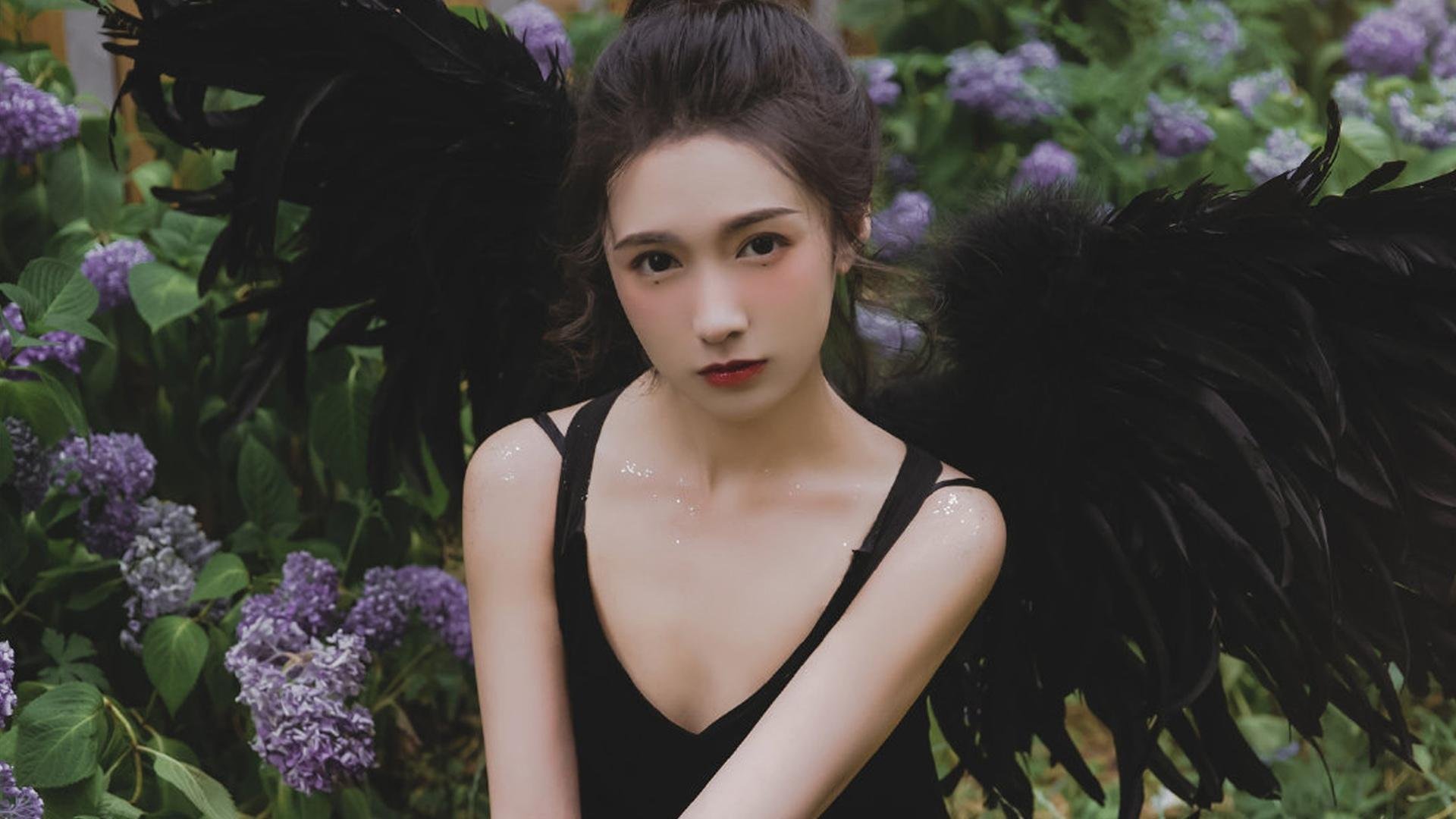 英雄联盟选手专访：Faker谈职业生涯，Uzi展望未来，faker说过uzi是谁吗