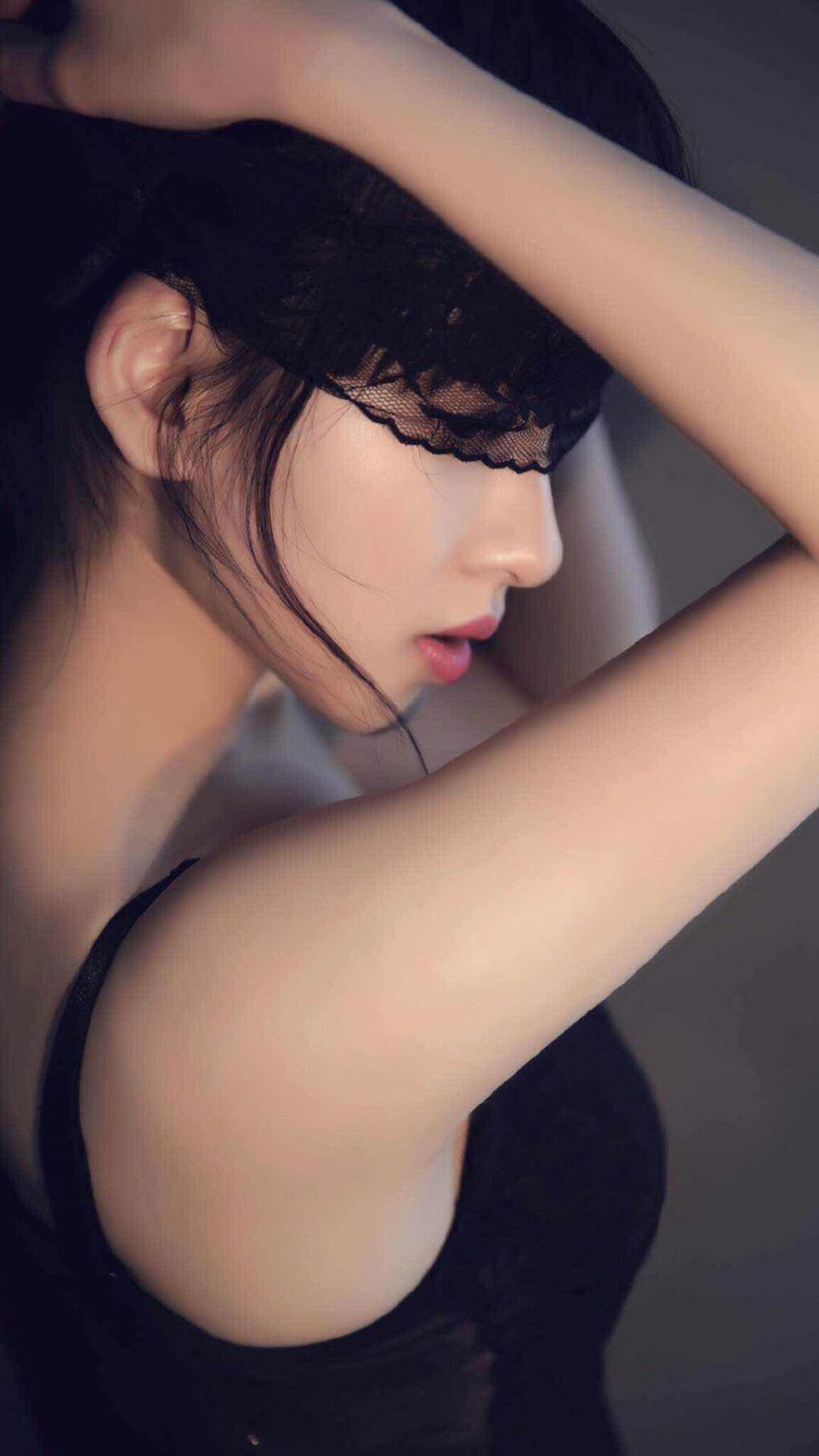 英超战术演变趋势：高压逼抢与快速反击并重，英超高位压迫