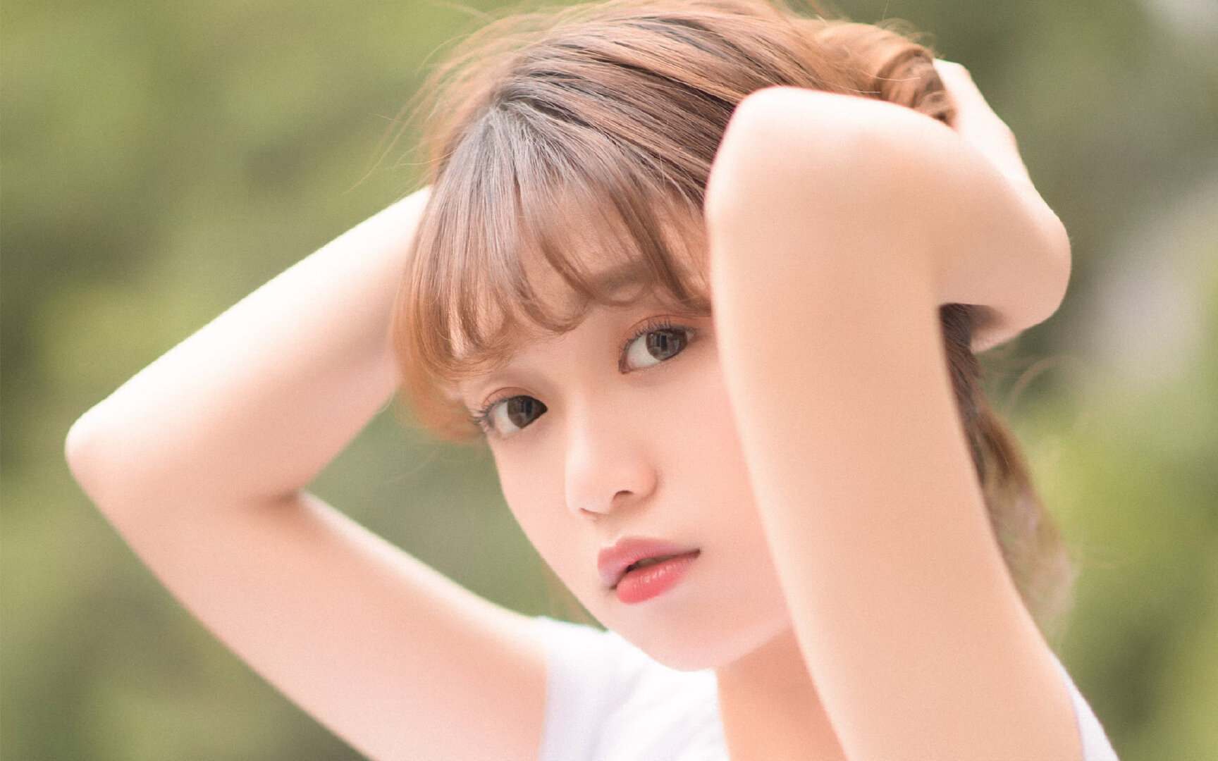 德国男子110米栏选手在预赛中表现出色，晋级半决赛，德国百米纪录