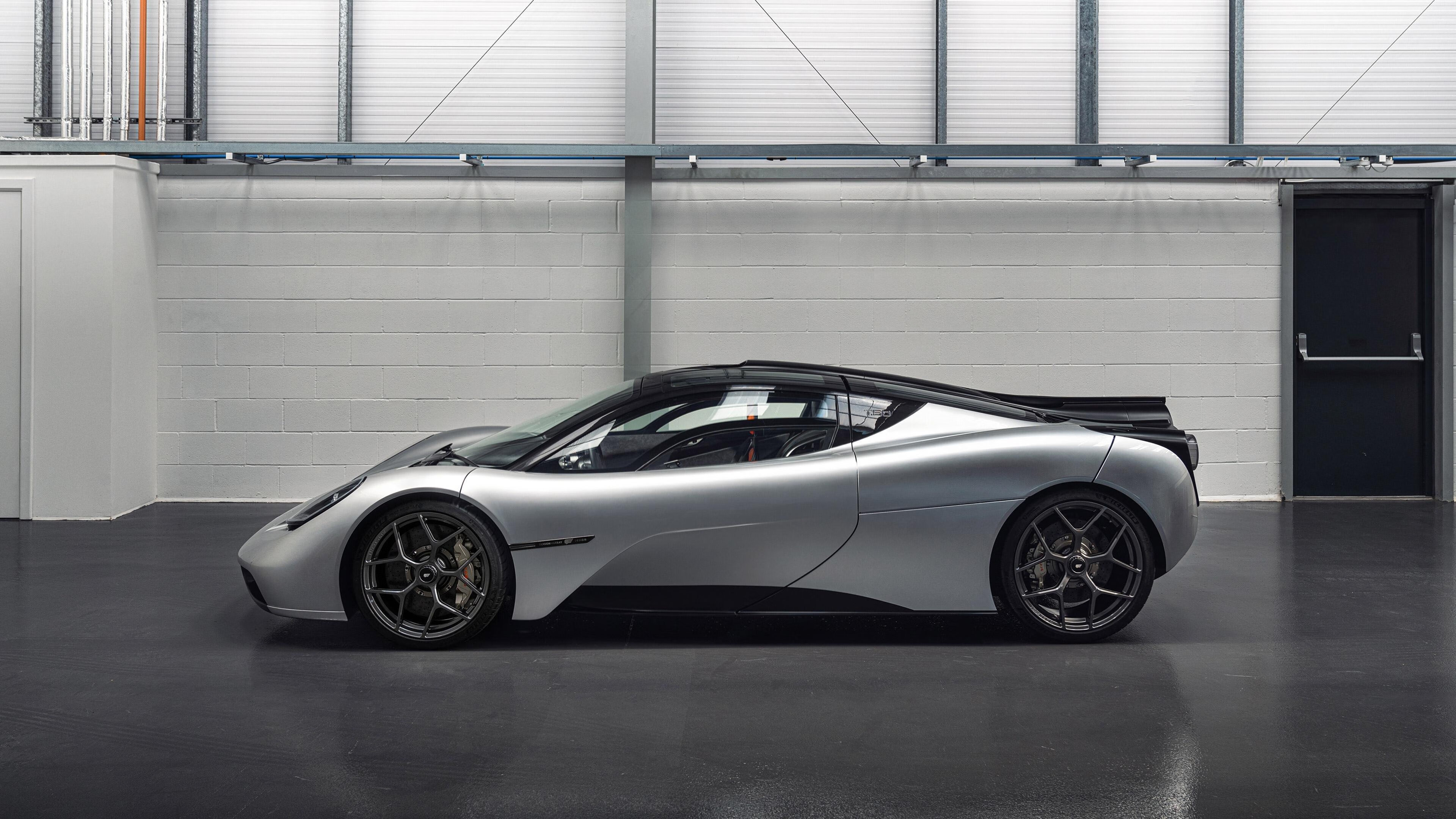 首发阵容出炉,球员状态备受关注,首发阵容篮球